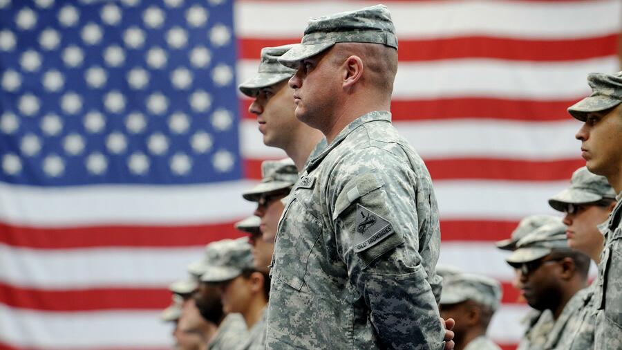 USA verlegen 101. Luftlandedivision an Ukraine-Grenze! "Bereit zum Kampf - wenn der Anruf kommt"!