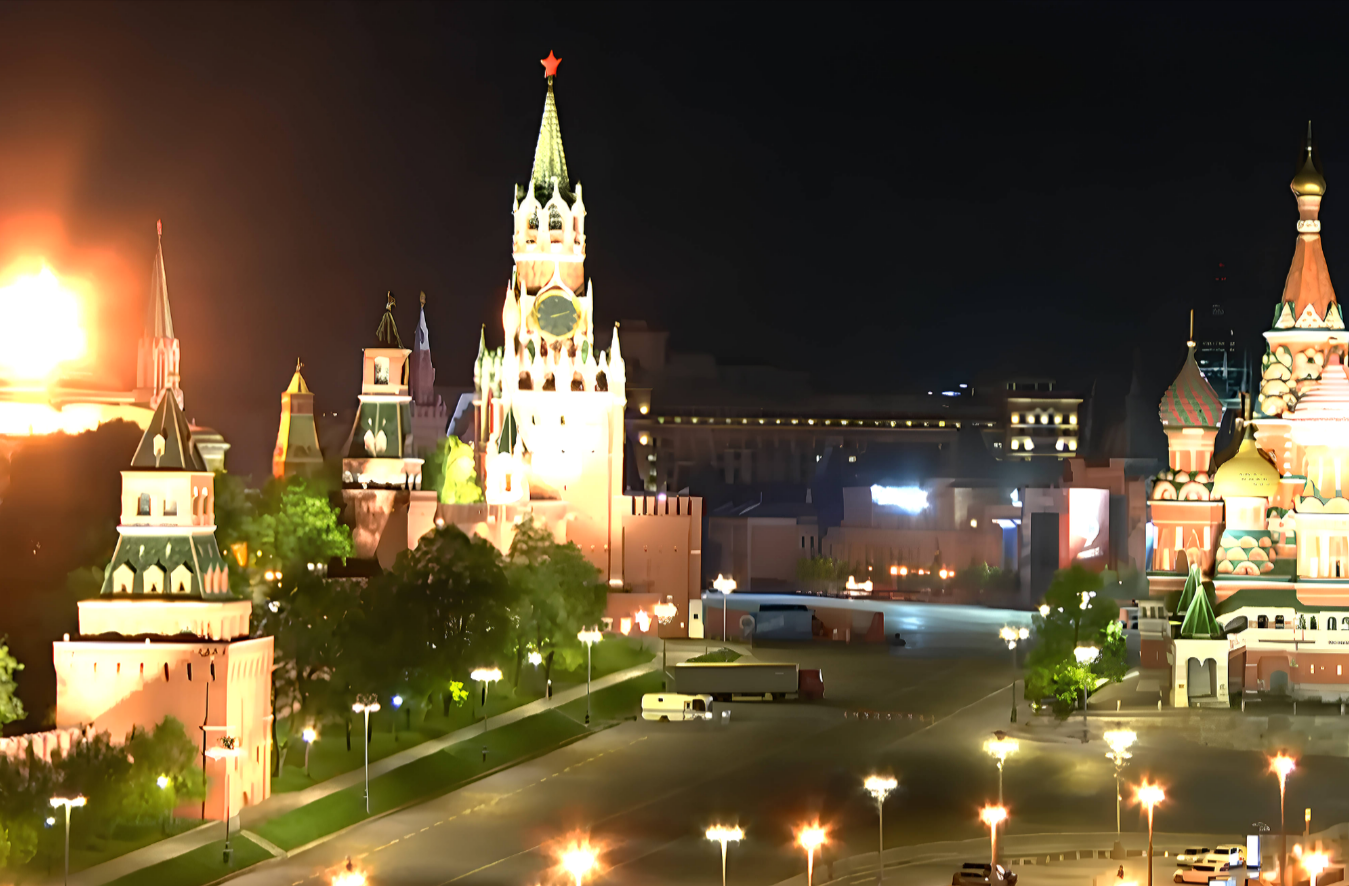 Drohnen-Attacke auf Moskau - 4 Flughäfen der Stadt mussten Betrieb einstellen!