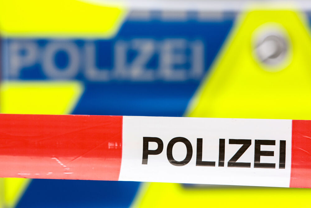 Sprengstoff-Anschlag auf Postbankfiliale! Großeinsatz der Polizei - Sprengstoff entdeckt!