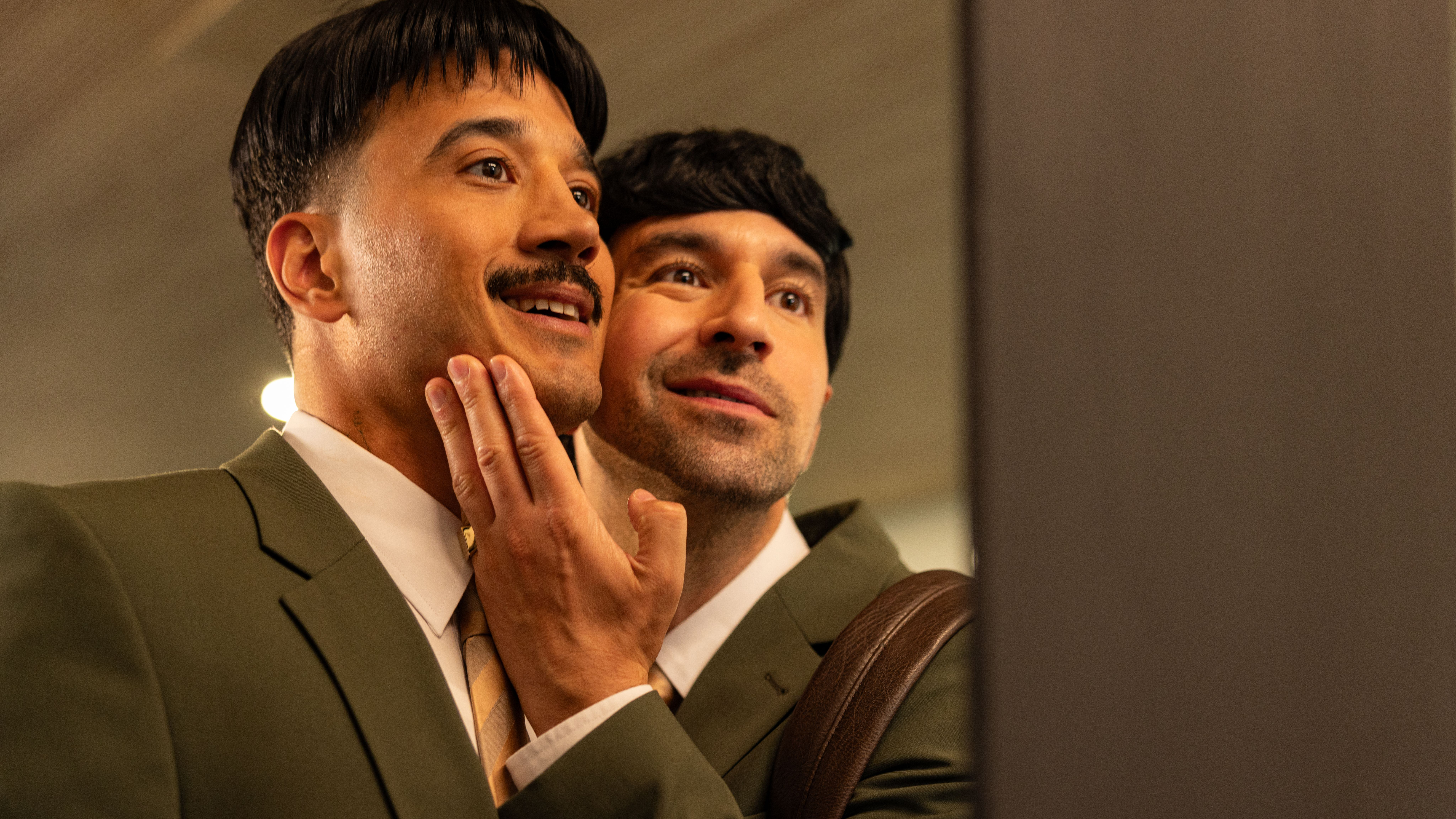 Bledders in de bioscoop: twee onhandige broers zetten een elitaire privéschool op z’n kop