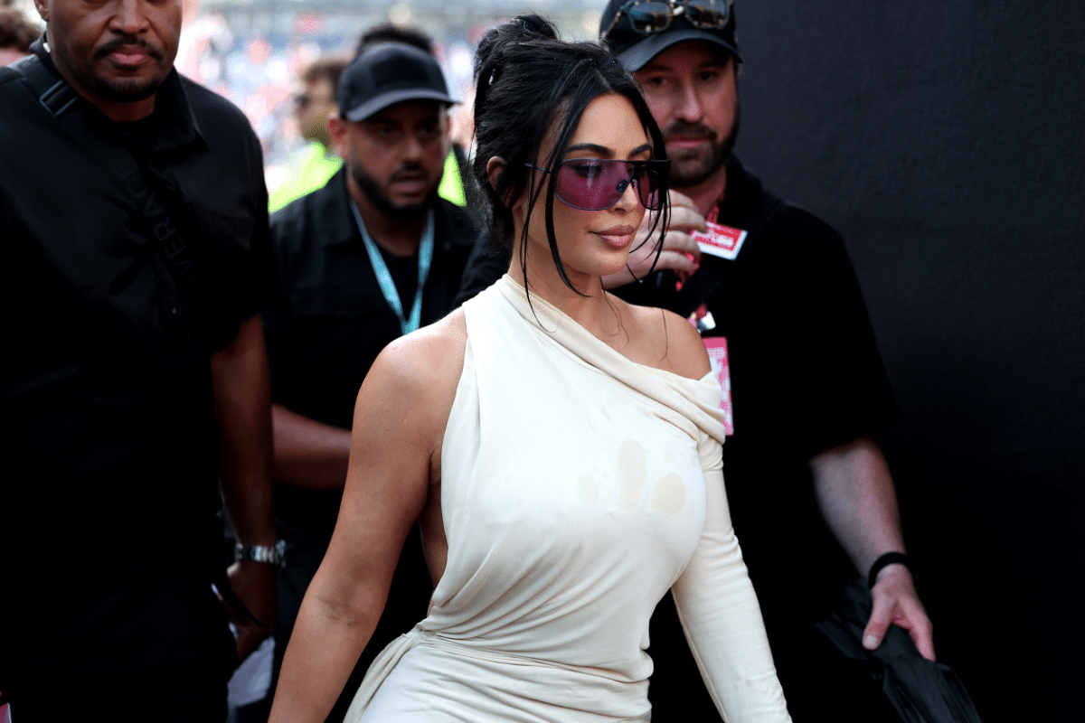 Kim Kardashian opnieuw opgeschrikt: verdachte breekt in Hidden Hills en rijdt ervandoor