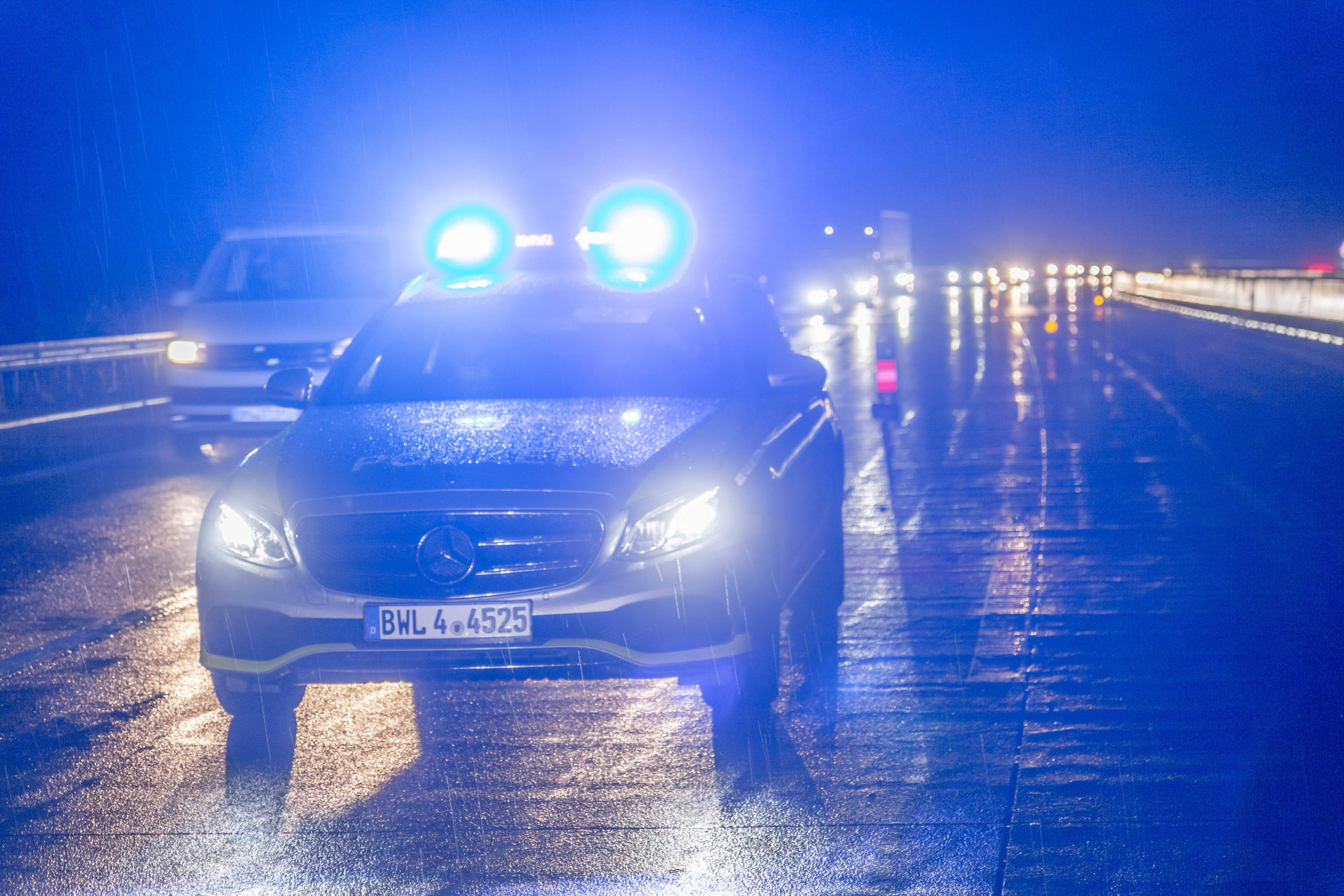 Lehrerin auf A9 erschossen! Tragisches Schicksal und die düstere Wahrheit kommen ans Licht