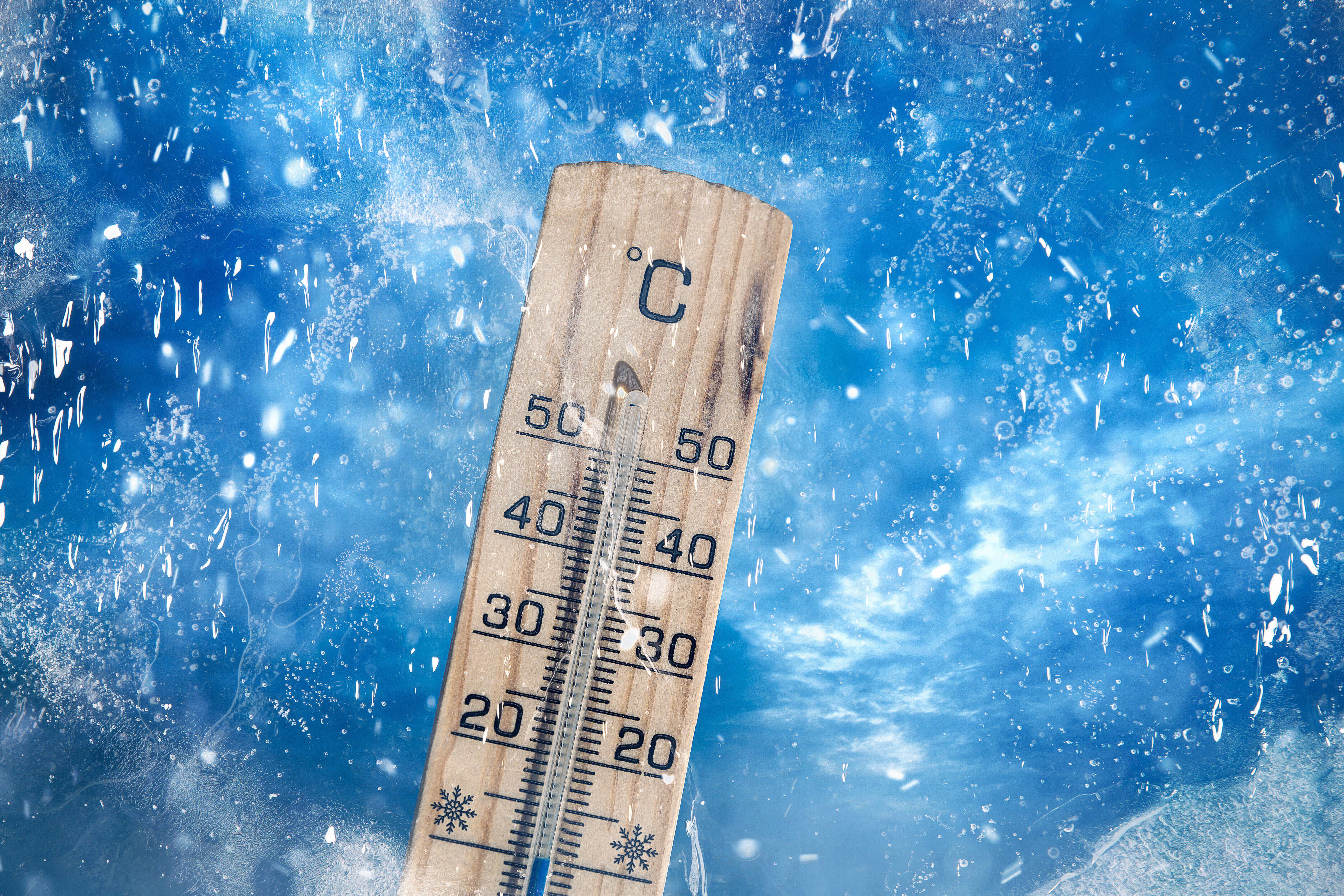 Eisiger Winter droht! -10 Grad in Deutschland! Kältepeitsche mit Schnee bringt frostige Temperaturen zu uns!