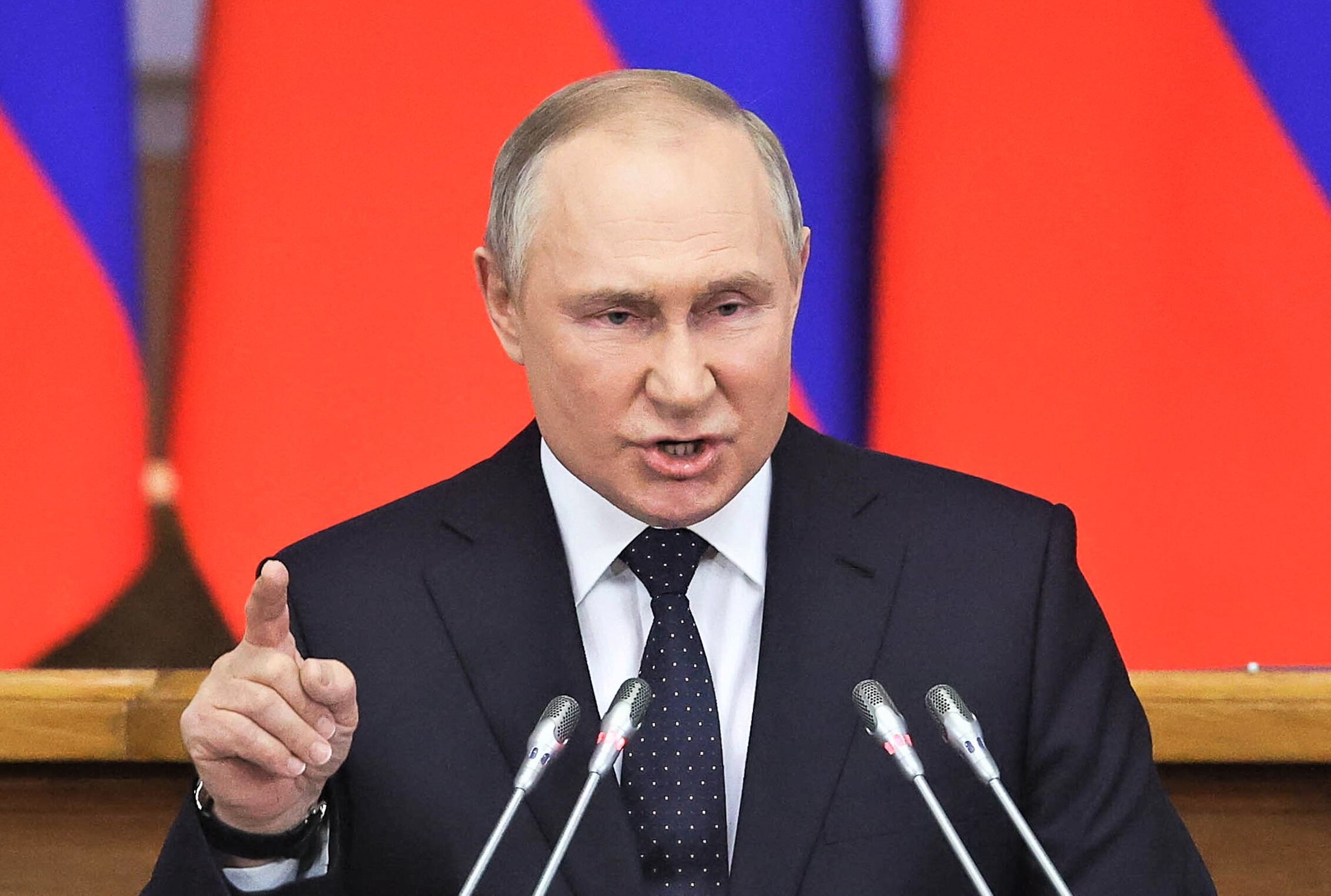 Deutschland will Ukraine-Hilfe verdoppeln! Ampel-Regierung schnürt Mega-Paket gegen Putin!