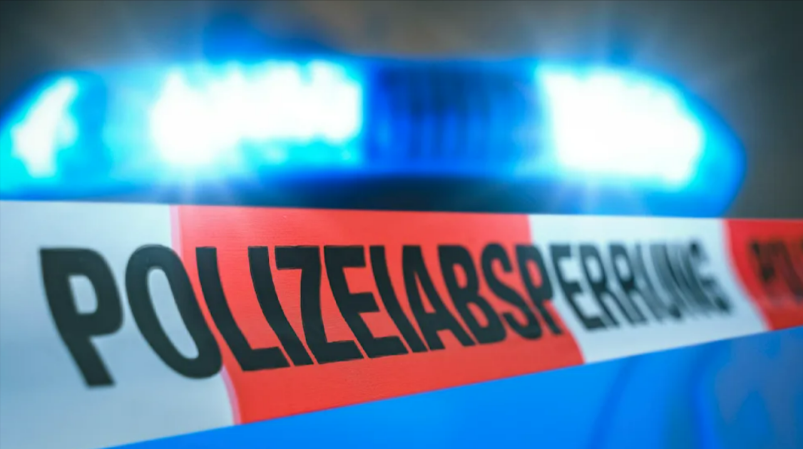 Deutsche Bestsellerautorin Bestseller-Autorin auf Hausboot ermordet! Polizei hat unfassbaren Verdacht