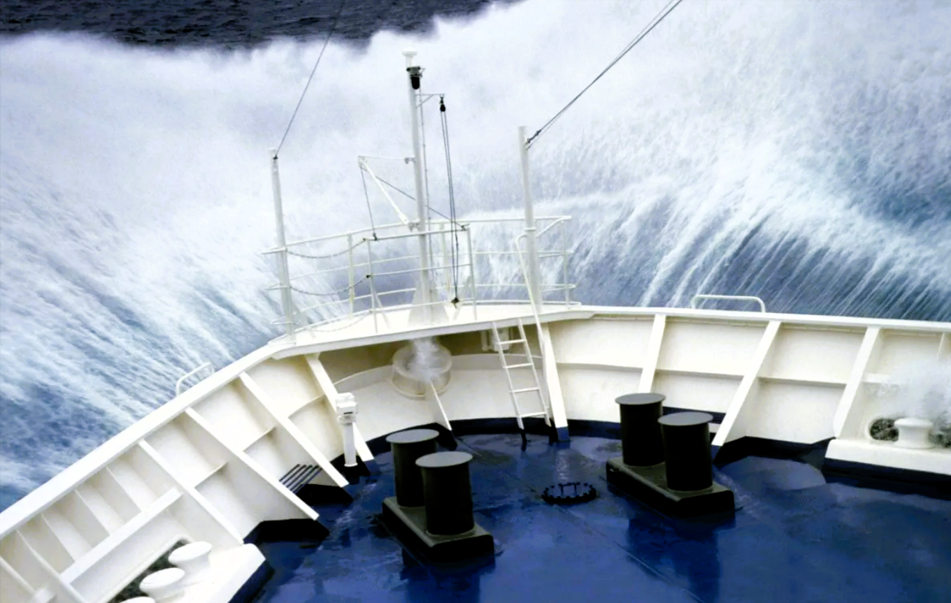 Eilmeldung! Seenot: Kreuzfahrtschiff gerät in Schieflage: Passagier vor Evakuierung?